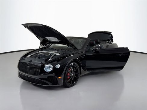 Used 2024 Bentley Continental GT V8 AWD/4WD image 40