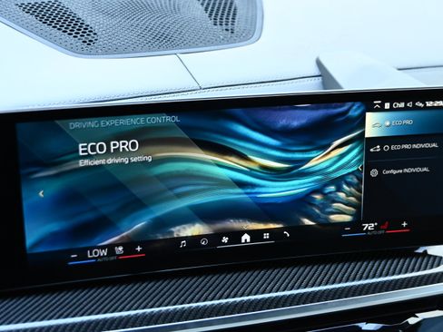 Certified 2024 BMW X7 M60i w/ Executive Package image 38