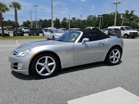 Used 2008 Saturn Sky RWD image 2