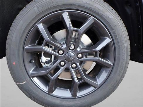 New 2025 Jeep Grand Cherokee L Limited w/ Trailer Tow Package image 7