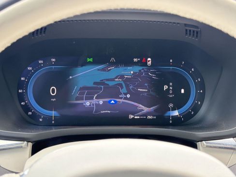 Used 2023 Volvo XC60 B5 Plus w/ Protection Package Premier image 19