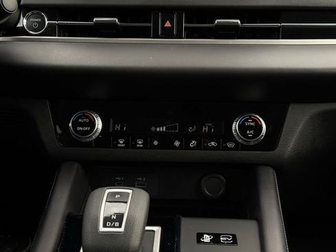 Used 2023 Mitsubishi Outlander ES image 25