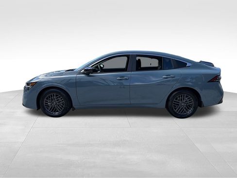 New 2026 Nissan Sentra SV w/ SV Convenience Package FWD image 4