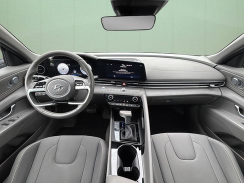 Certified 2023 Hyundai Elantra SEL w/ Convenience Package FWD image 20