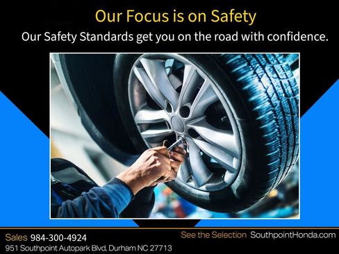 Used 2020 Chrysler Pacifica Touring-L Plus w/ Tire & Wheel Group image 5