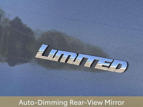 Used 2017 Toyota 4Runner Limited AWD/4WD image 12