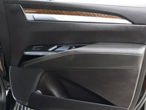 Used 2025 Cadillac Escalade Sport Platinum image 25