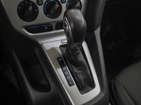 Used 2014 Ford Focus SE FWD image 21