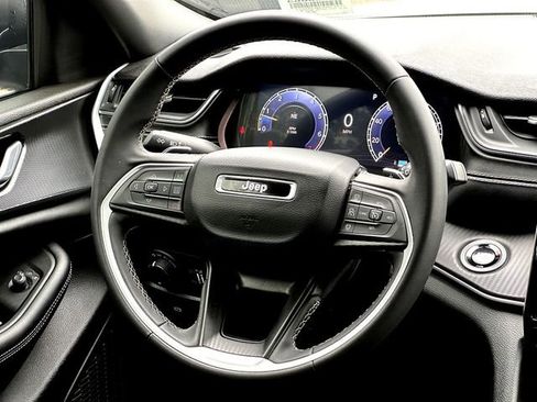 Used 2024 Jeep Grand Cherokee Laredo w/ MOPAR Finishing Package RWD image 27