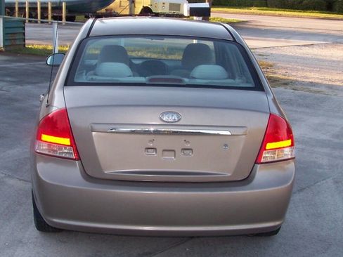 Used 2007 Kia Spectra EX image 5