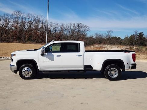 New 2026 Chevrolet Silverado 3500 LTZ w/ LTZ Plus Package AWD/4WD image 4