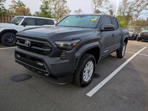 Used 2024 Toyota Tacoma SR5 image 4