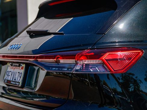 Certified 2023 Audi Q4 e-tron Premium Plus w/ Premium Plus RWD image 8
