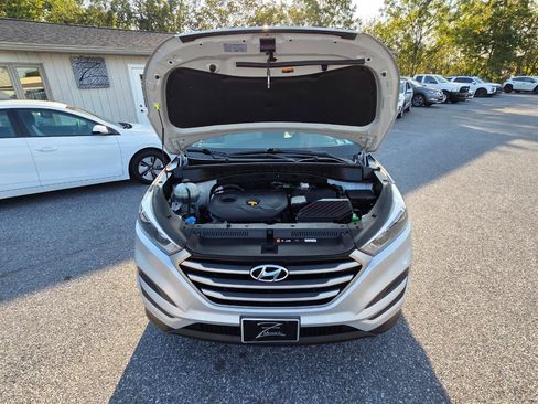 Used 2018 Hyundai Tucson SE FWD image 36