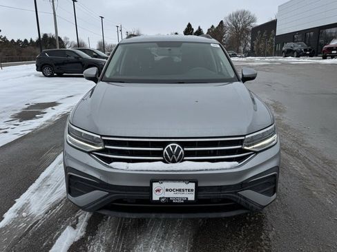 Used 2022 Volkswagen Tiguan S image 31