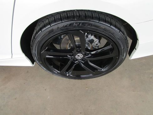 Used 2022 Honda Accord Sport Special Edition image 9