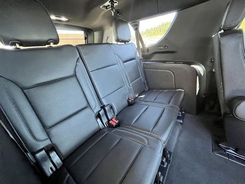 Used 2024 GMC Yukon XL Denali AWD/4WD image 57