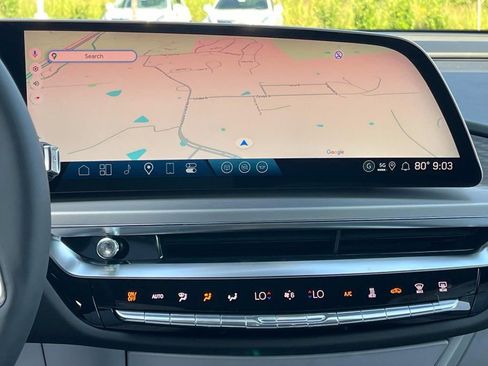 New 2025 Cadillac Lyriq Luxury image 16