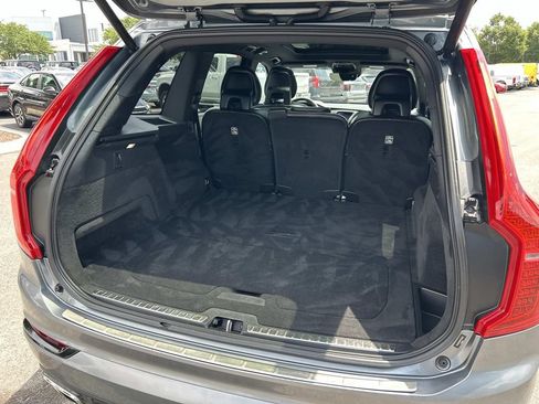 Used 2017 Volvo XC90 T5 R-Design w/ Vision Package FWD image 17