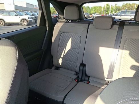 Certified 2021 Ford Escape SE FWD image 3