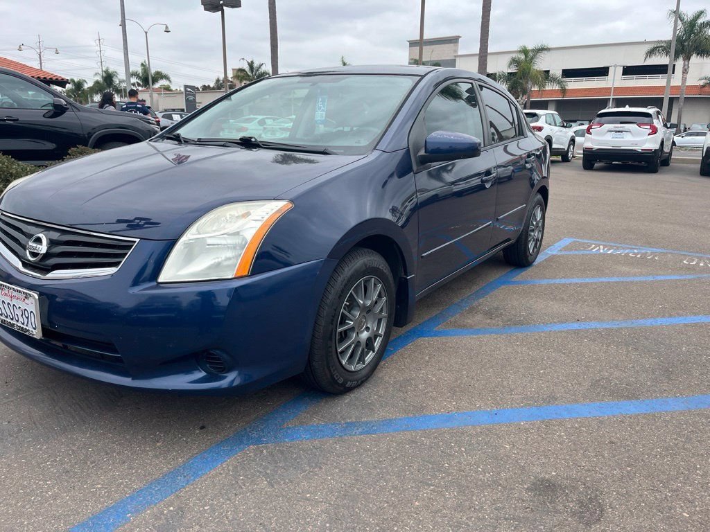 Used 2012 Nissan Sentra 2.0 FWD image 2