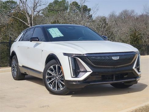 New 2024 Cadillac Lyriq Sport image 1