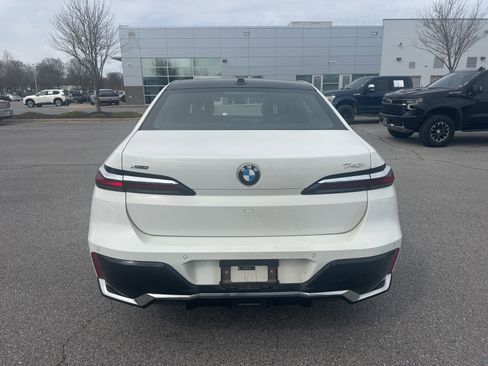 Used 2025 BMW 740i xDrive image 8