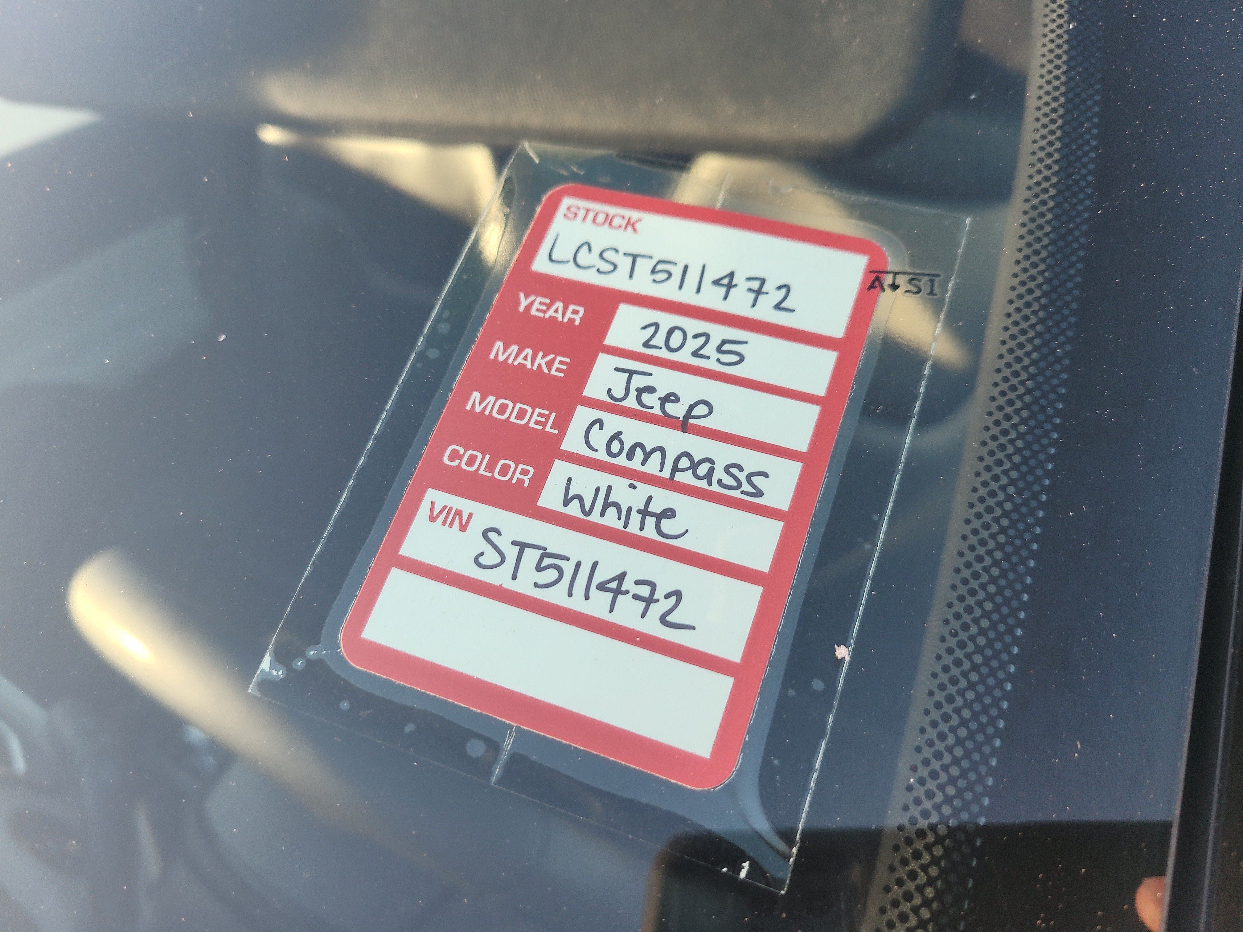 Used 2025 Jeep Compass Limited AWD/4WD image 10