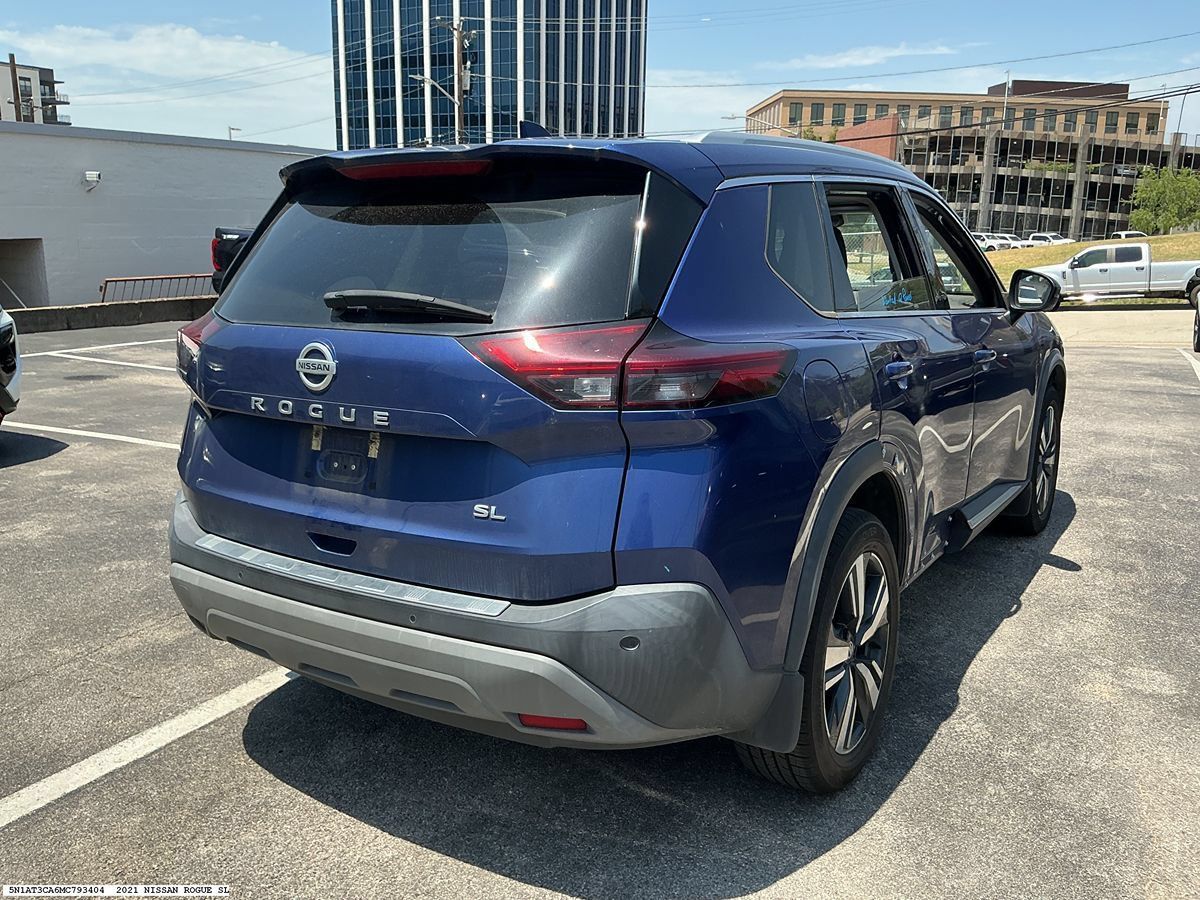 Used 2021 Nissan Rogue SL w/ Premium Package FWD image 5