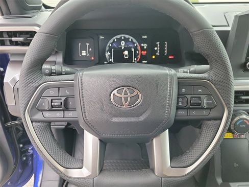 Used 2025 Toyota Tacoma SR5 image 18