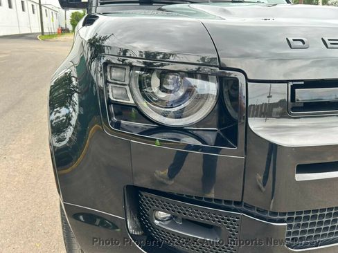 Used 2023 Land Rover Defender 110 X-Dynamic SE AWD/4WD image 20