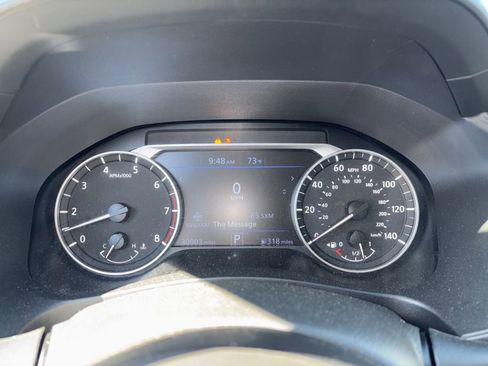 Used 2025 Nissan Altima 2.5 SV image 12