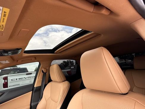 Used 2025 Lexus NX 350 AWD w/ Accessory Package (2T) image 6