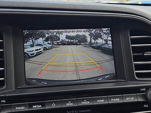 Used 2019 Hyundai Elantra Limited w/ Cargo Package FWD image 20