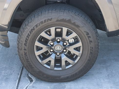 Used 2023 Toyota Tacoma SR5 image 8