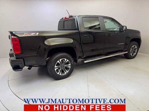 Used 2022 Chevrolet Colorado Z71 w/ Safety Package AWD/4WD image 5