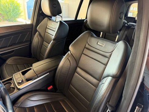 Used 2014 Mercedes-Benz GL 63 AMG 4MATIC w/ Accessory Chrome Package image 36