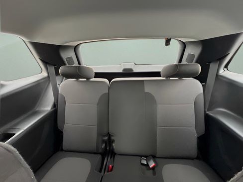 Certified 2021 Chevrolet Traverse LT FWD image 30