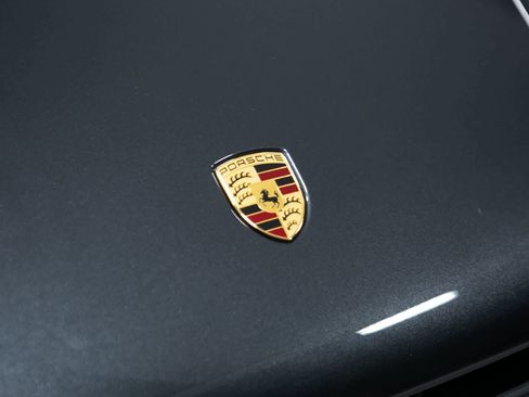 Certified 2026 Porsche Macan AWD/4WD image 17
