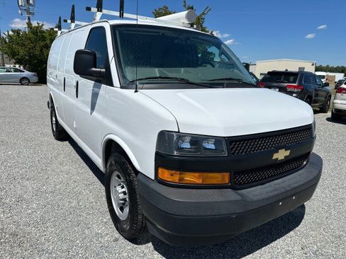 Used 2021 Chevrolet Express 2500 w/ Driver Convenience Package RWD image 4