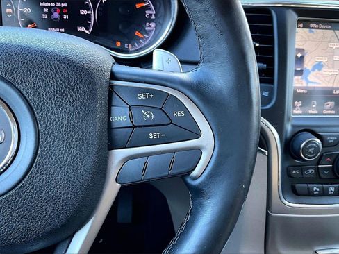 Certified 2017 Jeep Grand Cherokee Limited image 29