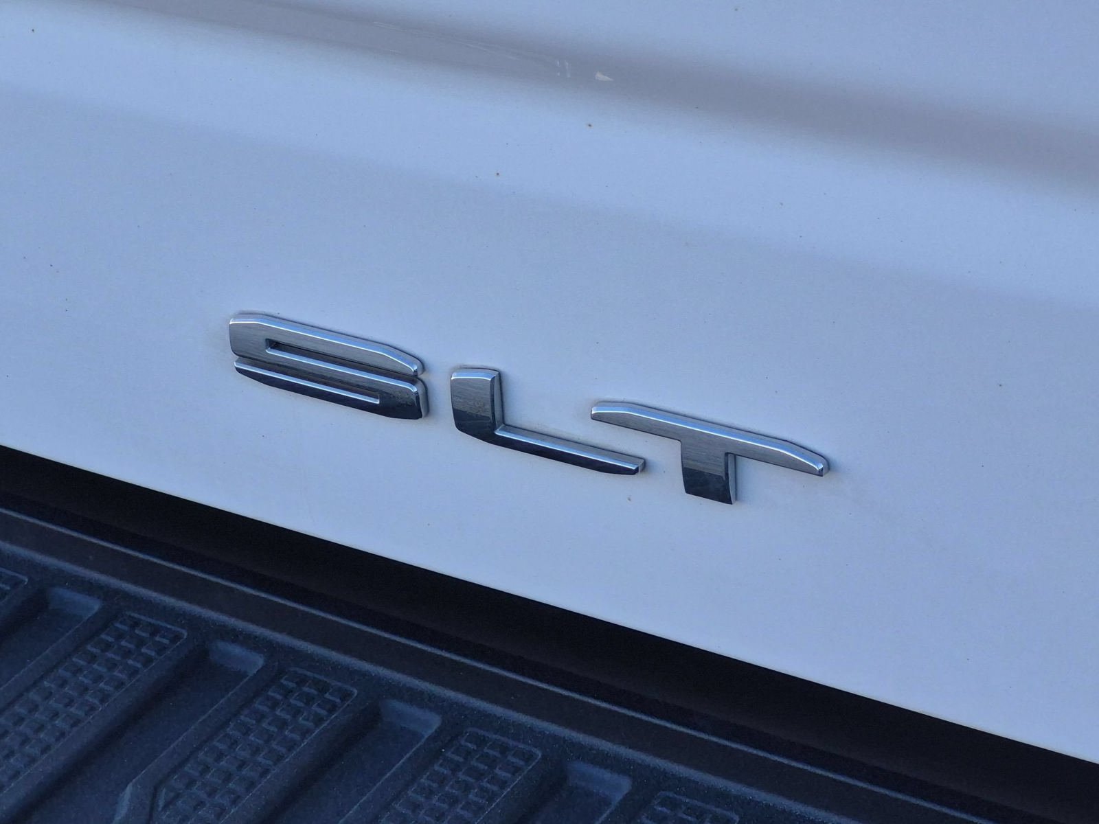 Used 2025 GMC Sierra 1500 SLT RWD image 33