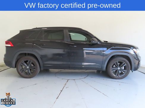 Certified 2023 Volkswagen Atlas Cross Sport SEL R-Line AWD/4WD image 2