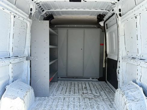 Used 2021 RAM ProMaster 2500 w/ Interior LED Lighting Group FWD image 3