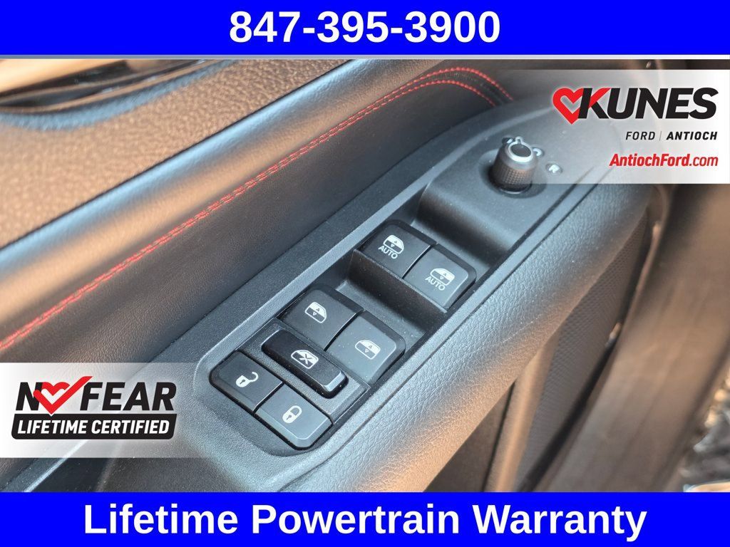 Used 2024 Jeep Compass Trailhawk AWD/4WD image 35