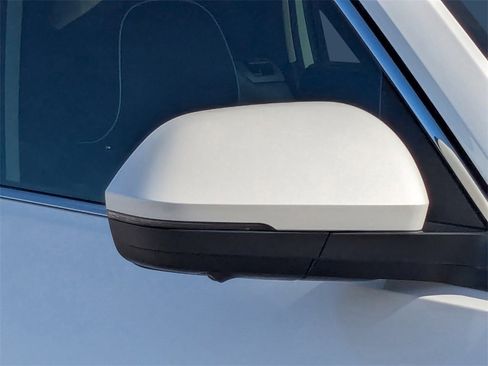 Used 2024 Volkswagen Atlas SEL Premium R-Line image 11