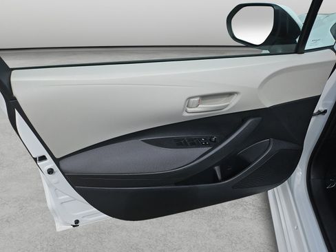 Used 2024 Toyota Corolla LE FWD image 28