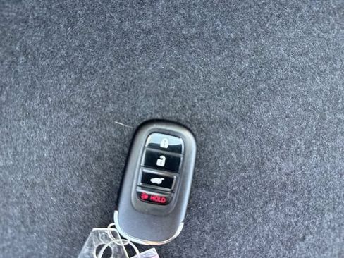 Certified 2025 Honda HR-V LX image 44