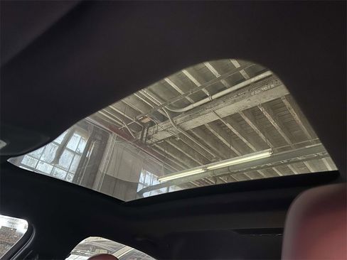 Used 2021 Audi S6 Premium Plus w/ S Sport Package image 31