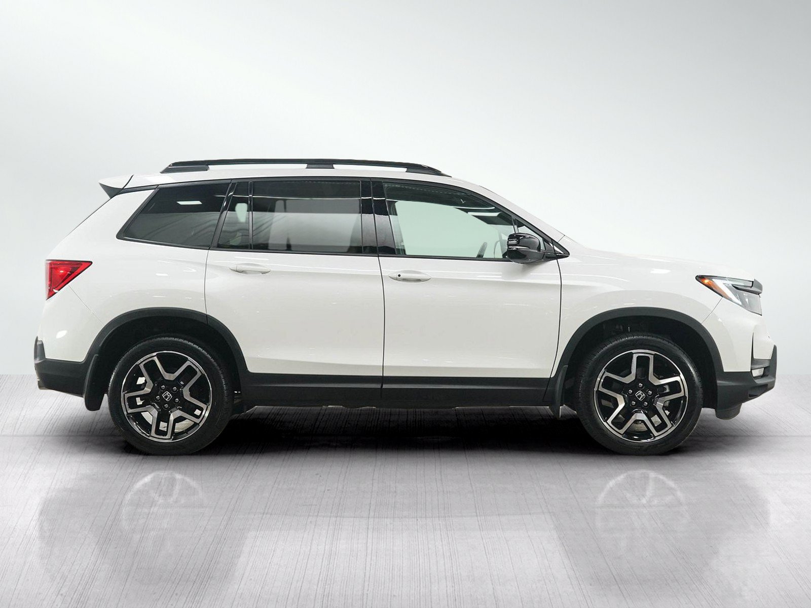 Used 2023 Honda Passport Touring image 6